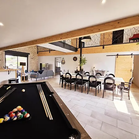 Loft De Magnac, Spacieux Et Moderne Magnac-sur-Touvre