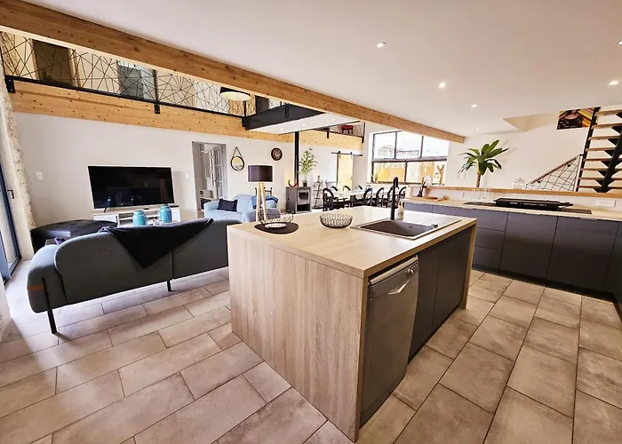 Apartamento Loft De Magnac, Spacieux Et Moderne